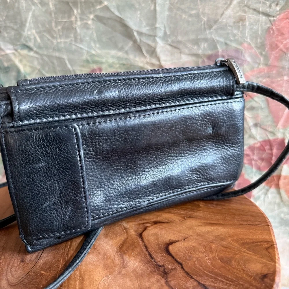 Fossil Vintage Black Leather Crossbody Wallet Mini Purse Bag